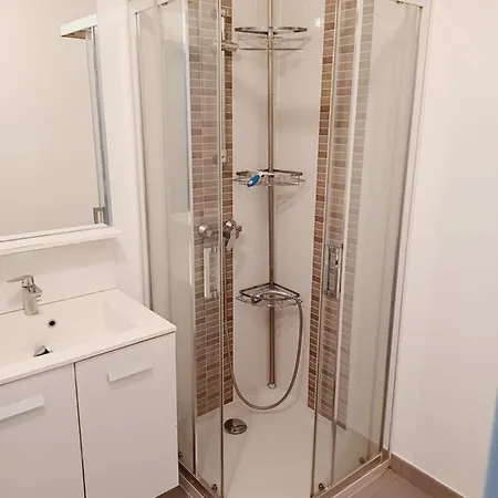 Apartment Appart Type F4 Neuf Avec Parking Proche Strasbourg Et 40min Europa Park Et Societe Wurth Fegersheim
